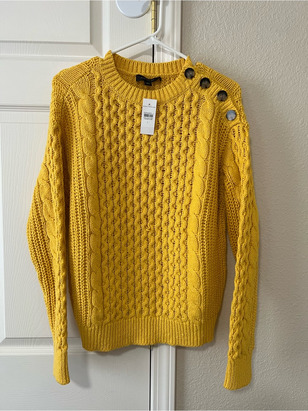 Ann Taylor Yellow Cable Knit Sweater Button Shoulder NWT Size Large
